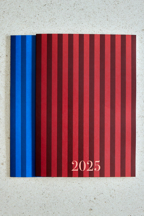 Agenda 2025 semana vista- modelo Chroma stripes rojo