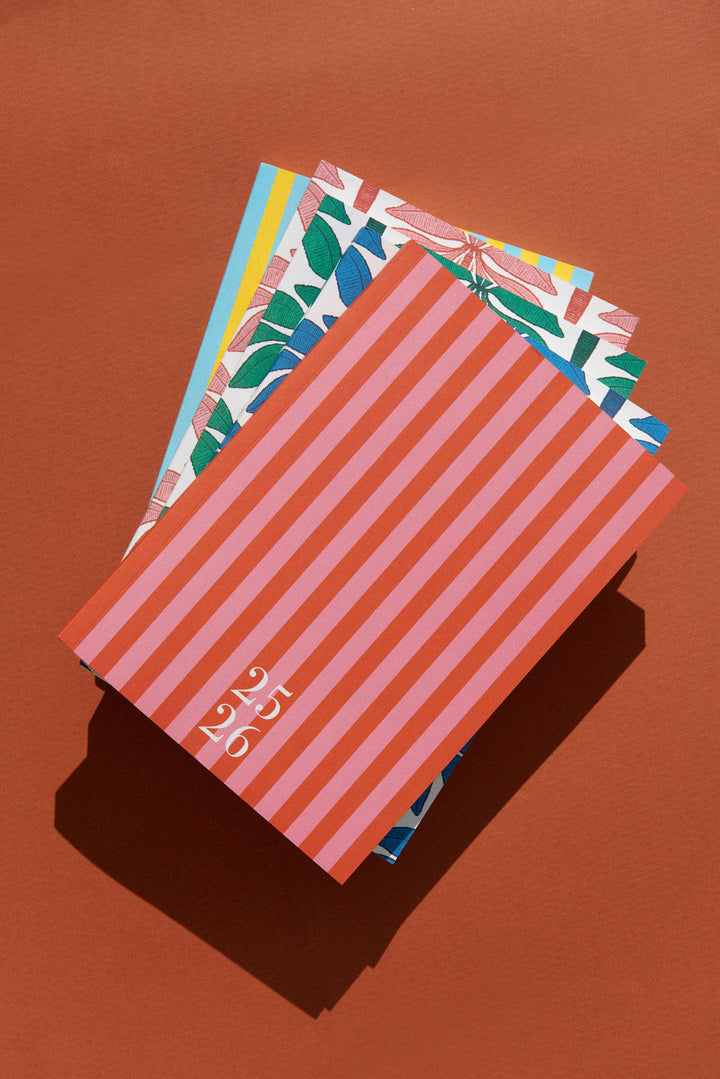 Agenda 25-26 semana vista- modelo stripes Cherry
