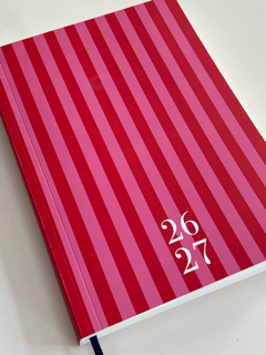 Agenda 26-27 semana vista - Modelo Stripes Cherry
