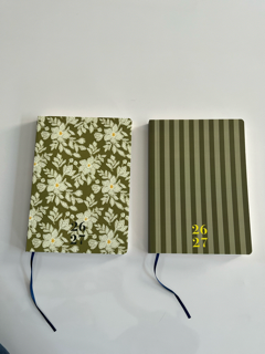Agenda 26-27 semana vista - Modelo Clau Olive