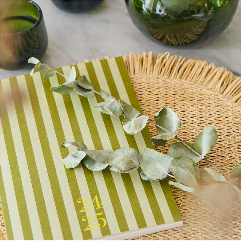 Agenda 24-25 semana vista- modelo Stripes Olive